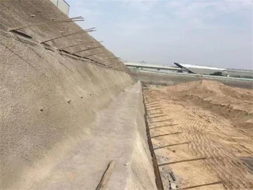 英山河道边坡加固